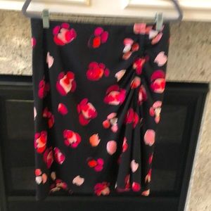 Cabi skirt Size Medium Black Floral
